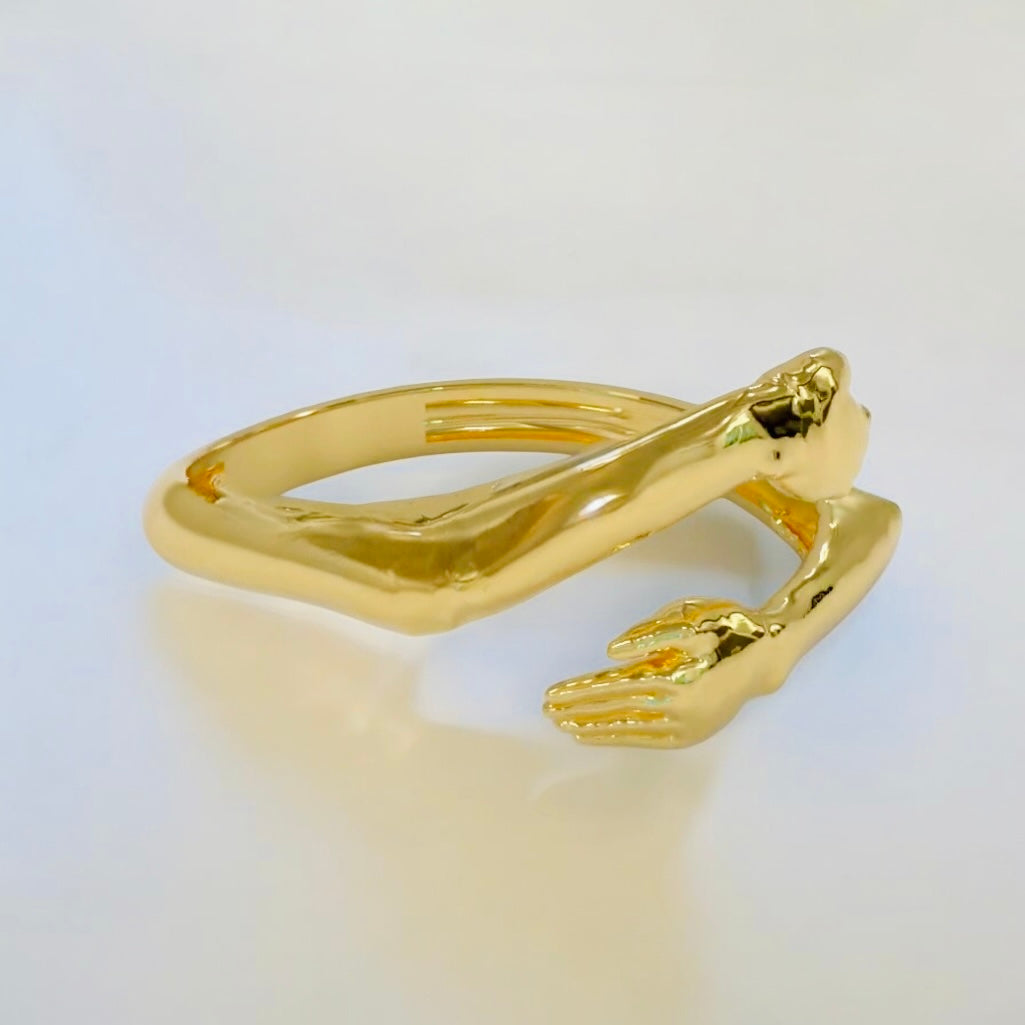 Hug ring