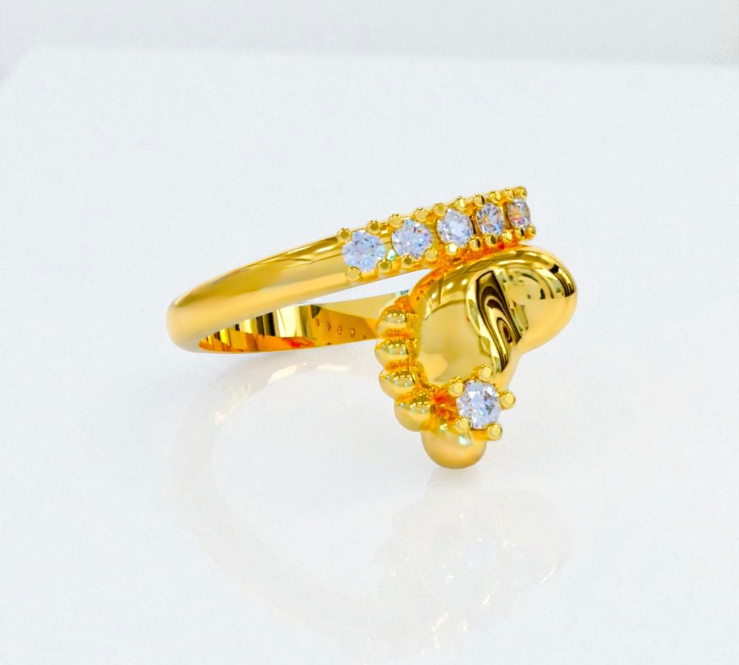 Baby Foot Gold & Diamond Ring